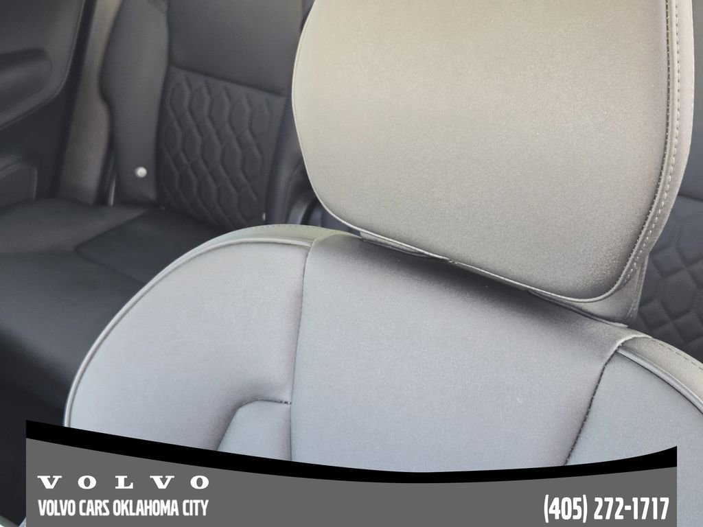 Certified 2025 Volvo XC90 B6 Plus image 14
