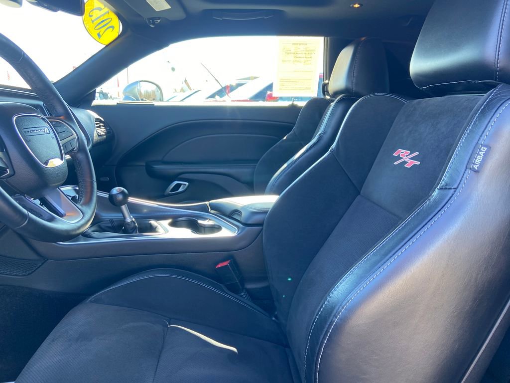 Used 2015 Dodge Challenger R/T Plus RWD image 11