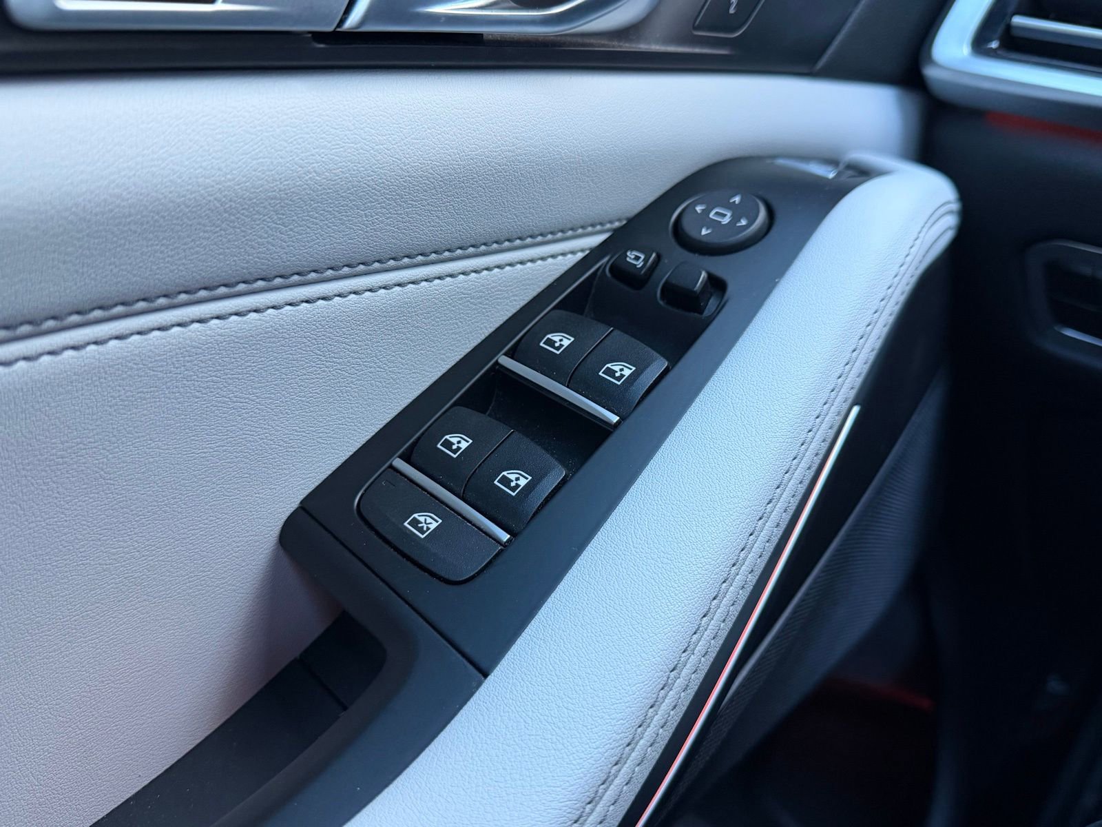 Certified 2023 BMW X5 xDrive40i w/ Luxury Seating Package image 22