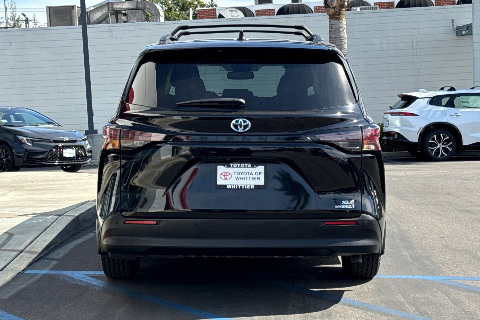 Used 2024 Toyota Sienna XLE w/ XLE Plus Package image 6