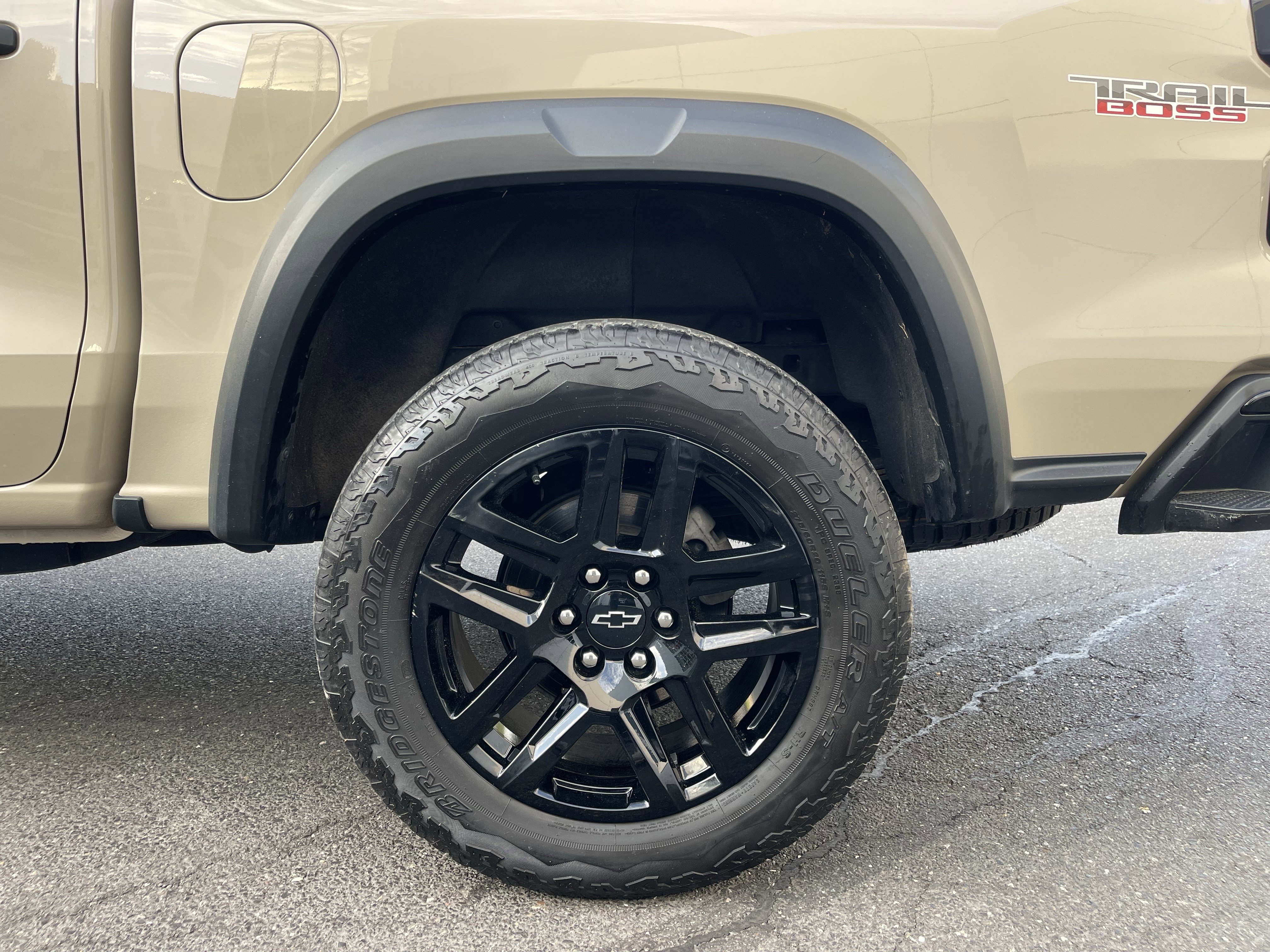 Used 2023 Chevrolet Colorado Trail Boss w/ Advanced Trailering Package AWD/4WD image 8