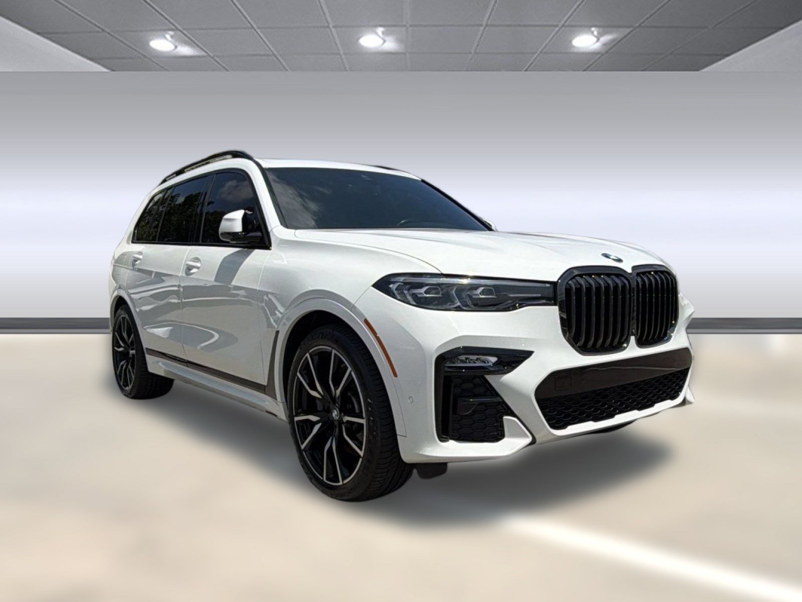 Used 2022 BMW X7 xDrive40i w/ M Sport Package AWD/4WD image 7
