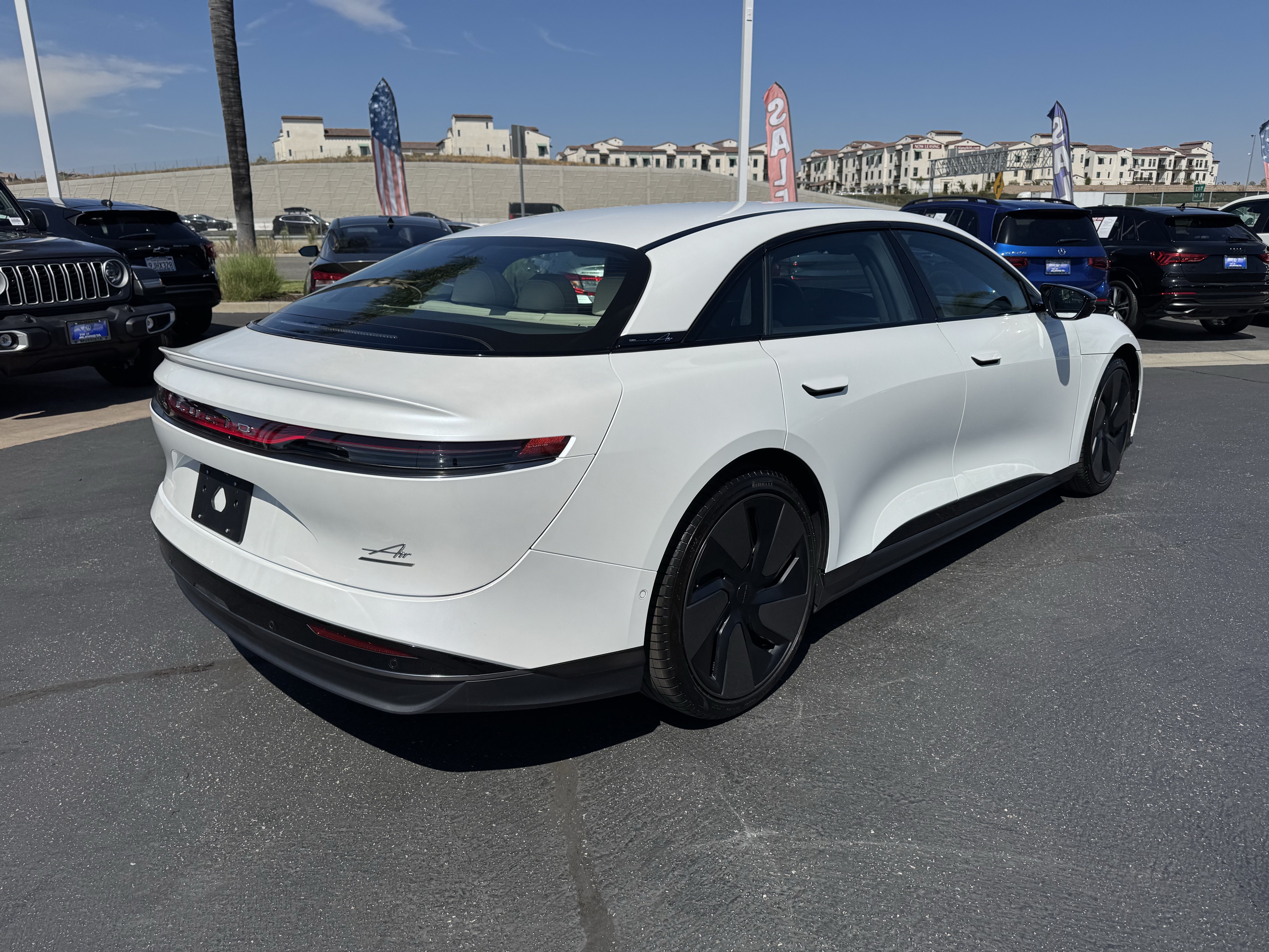 Used 2024 Lucid Air Touring AWD/4WD image 9
