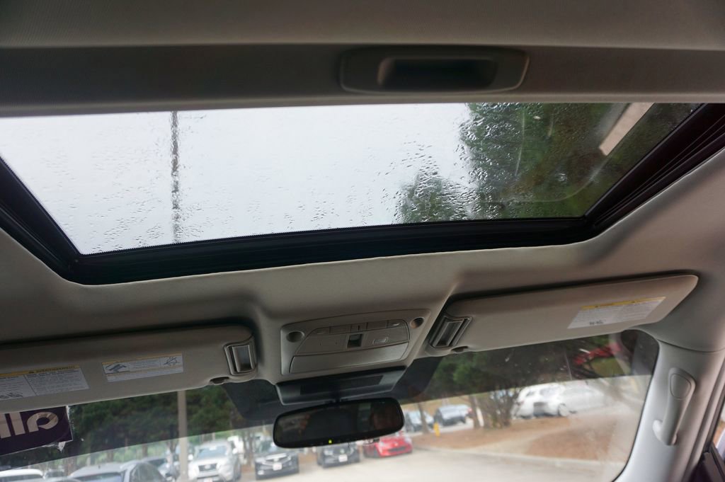 Used 2023 Nissan Armada SL w/ Captain's Chairs Package image 15