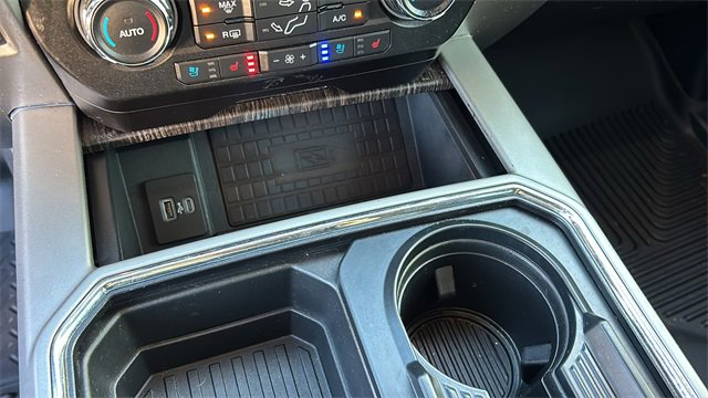 Used 2020 Ford F250 Lariat w/ Lariat Ultimate Package image 21
