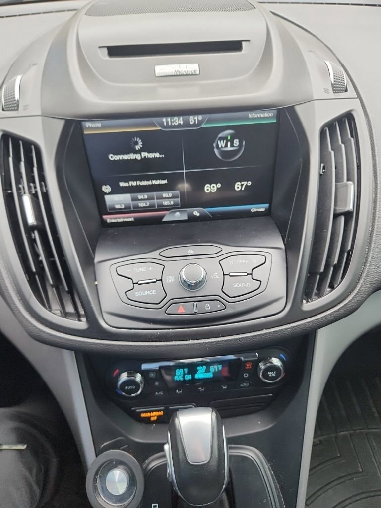 Used 2015 Ford Escape SE w/ Equipment Group 201A image 5