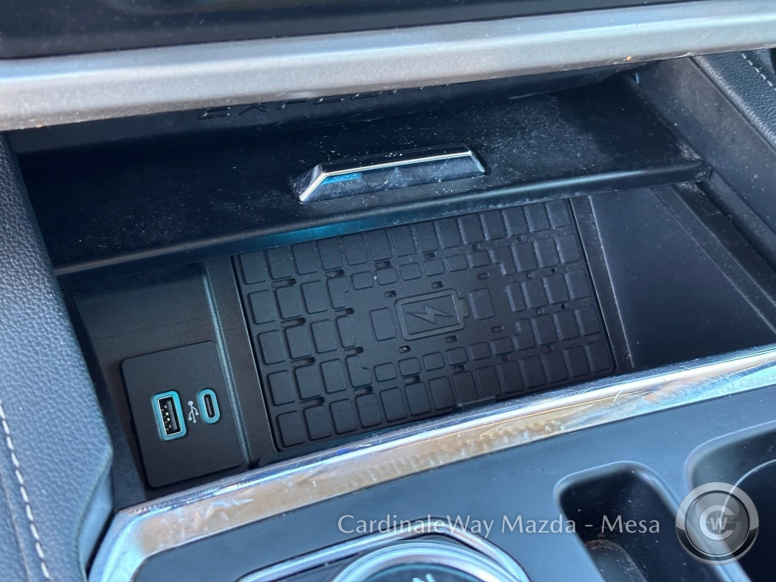 Used 2024 Ford Expedition XLT image 26