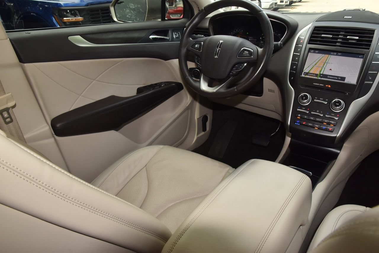 Used 2019 Lincoln MKC Reserve w/ MKC Technology Package FWD image 15