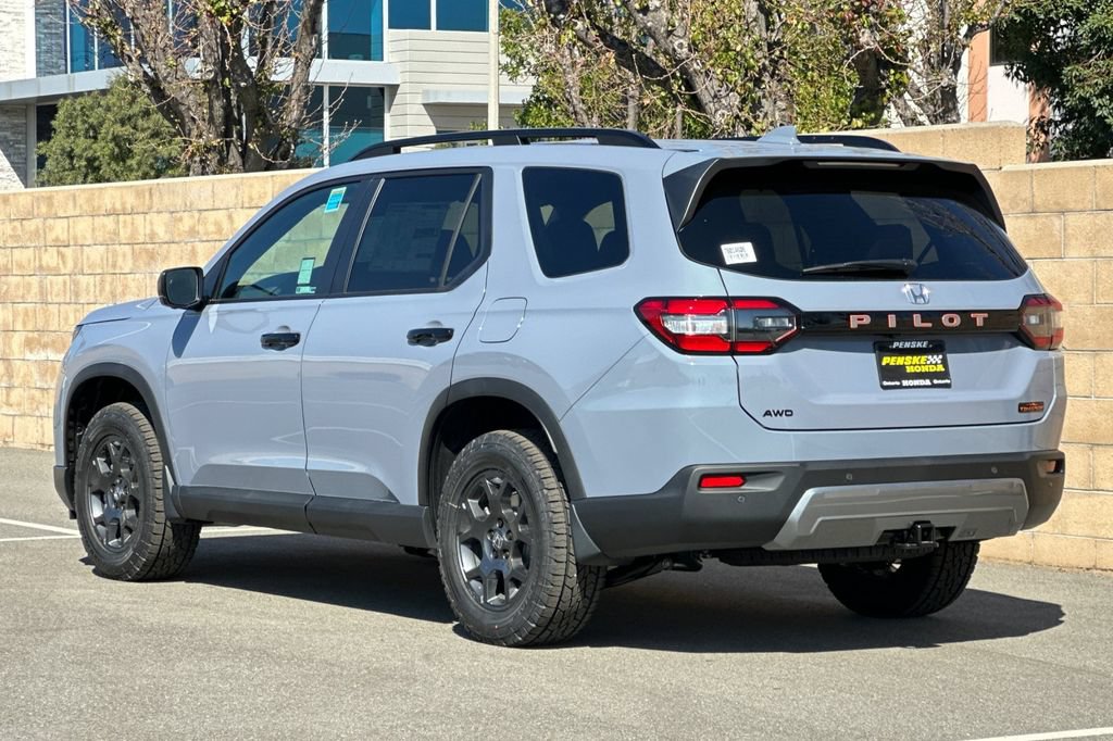 New 2026 Honda Pilot TrailSport image 6