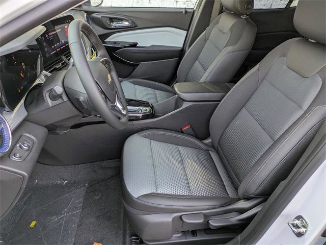 New 2026 Chevrolet Trax LT w/ Driver Confidence Package image 11