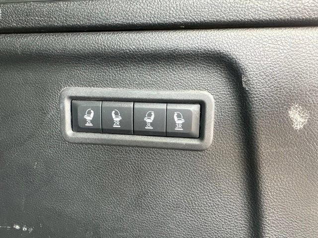 Used 2024 Jeep Wagoneer L Series II w/ Flexible Seating Group AWD/4WD image 9