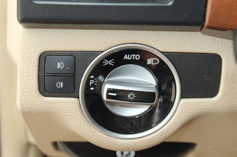 Used 2012 Mercedes-Benz GLK 350 2WD image 22