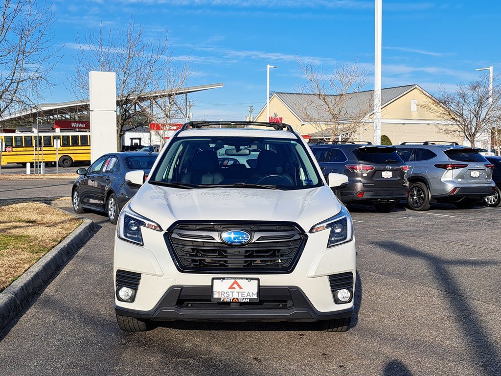 Used 2023 Subaru Forester Limited image 3