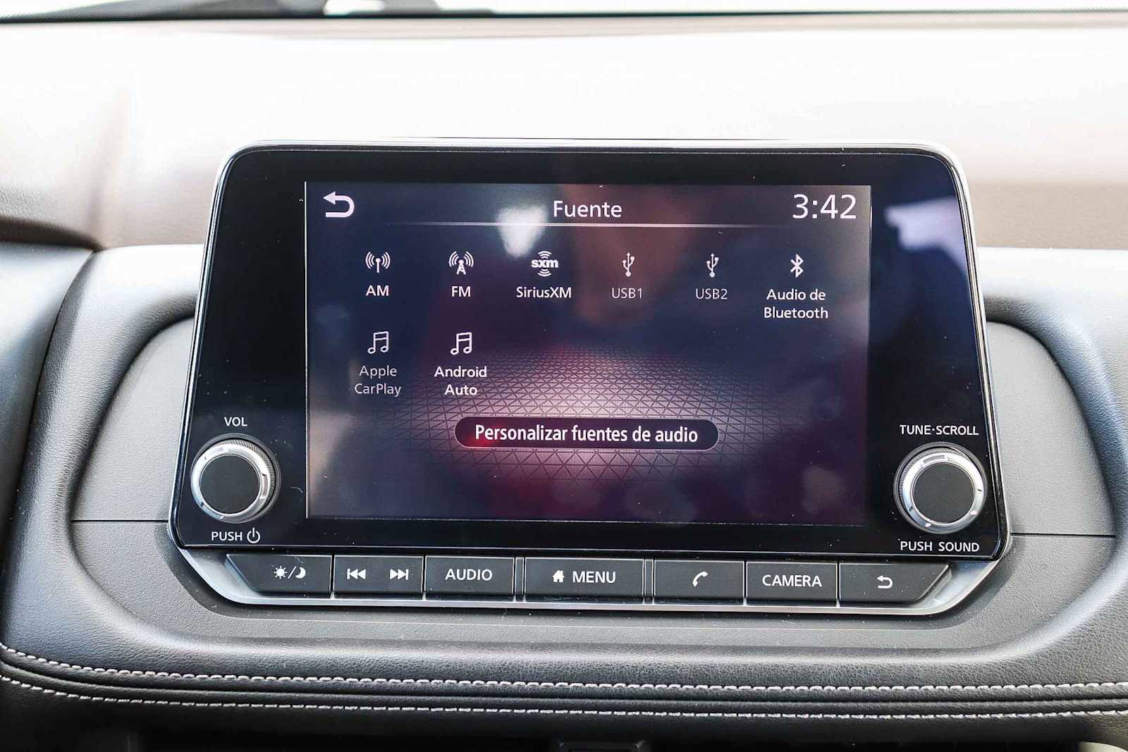 Used 2023 Nissan Rogue SV image 15