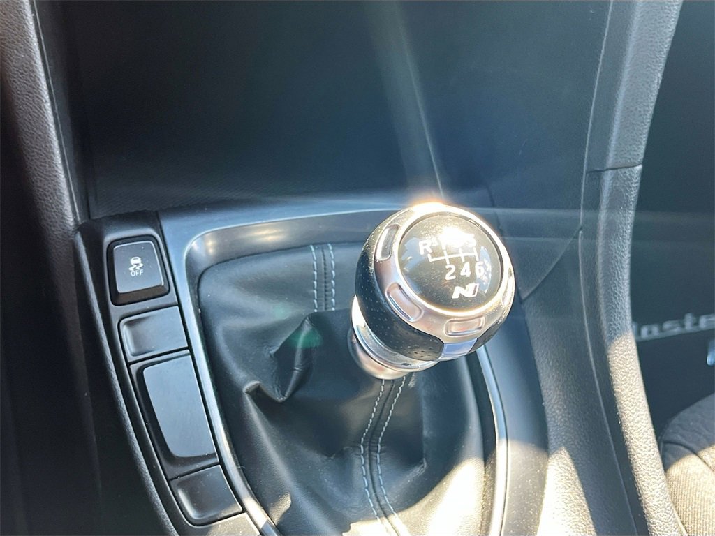 Used 2019 Hyundai Veloster N N w/ Performance Package image 16