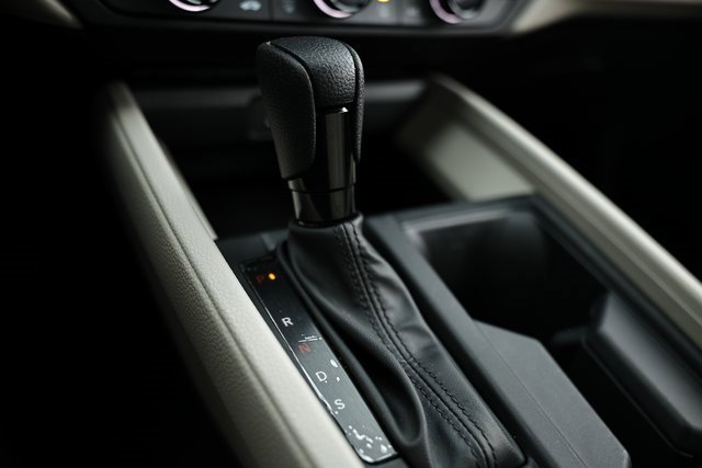 Used 2023 Honda Accord LX image 38