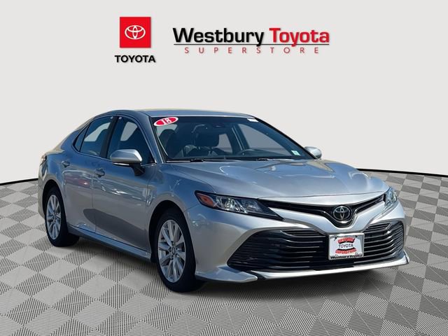 Certified 2018 Toyota Camry LE w/ Convenience Package image 1