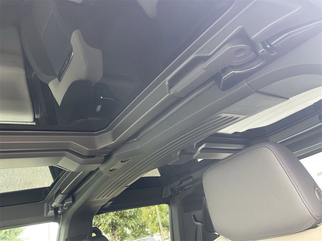 New 2026 GMC Hummer EV 4x4 Crew Cab image 18