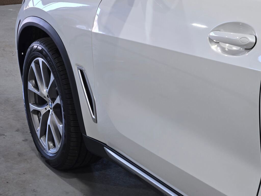 Used 2019 BMW X5 xDrive40i w/ Premium Package image 24