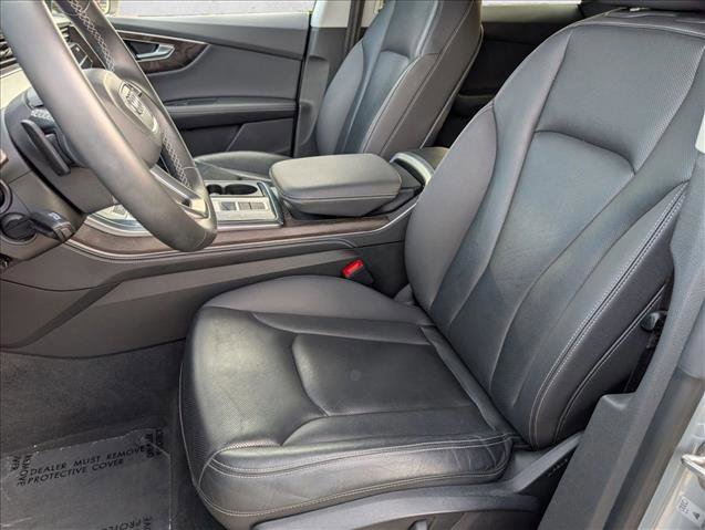 Used 2023 Audi Q8 Premium Plus image 17