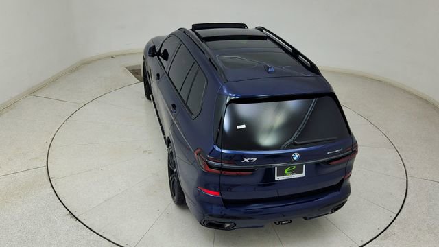 Used 2024 BMW X7 xDrive40i w/ Executive Package image 84