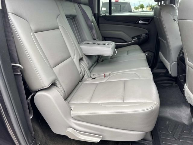 Used 2017 Chevrolet Suburban LT RWD image 12