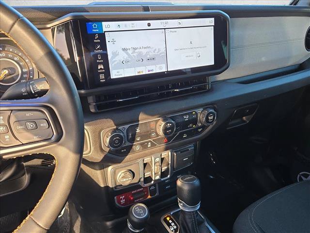 Used 2024 Jeep Gladiator Sport AWD/4WD image 13