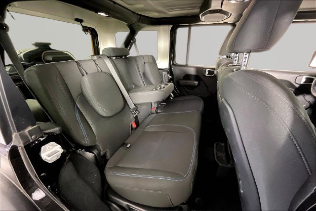 Used 2023 Jeep Wrangler Unlimited Rubicon 4xe w/ Cold Weather Group AWD/4WD image 24