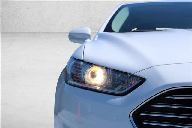 Used 2014 Ford Fusion Titanium AWD/4WD image 3