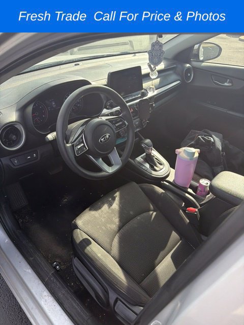 Used 2020 Kia Forte LXS FWD image 9