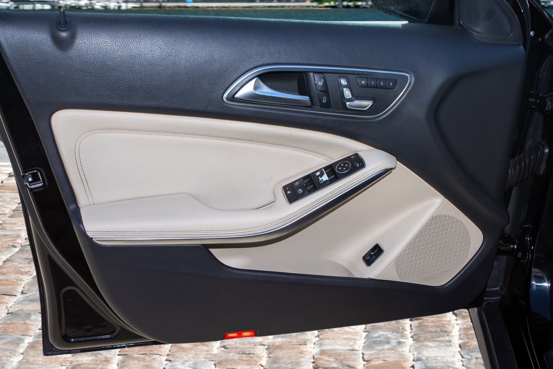 Used 2020 Mercedes-Benz GLA 250 GLA 250 w/ Multimedia Package image 12