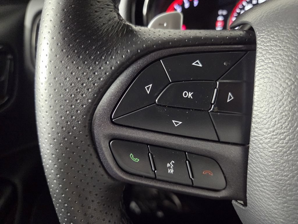 Used 2025 Dodge Durango GT w/ Blacktop Package AWD/4WD image 17