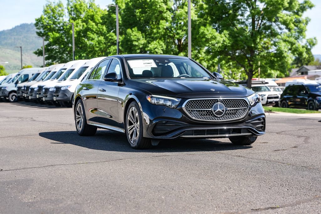 New 2026 Mercedes-Benz E 350 4MATIC Sedan image 5