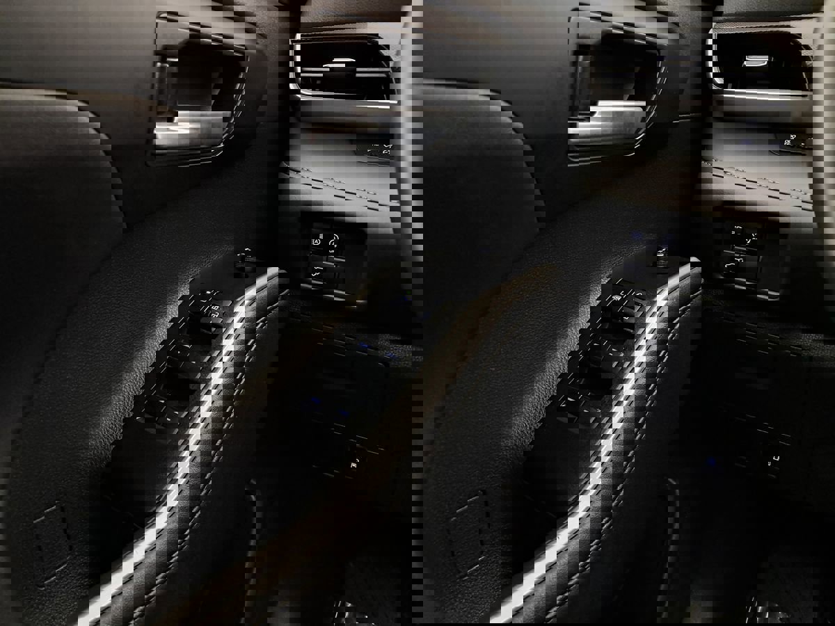 Used 2024 Toyota Highlander XSE image 16