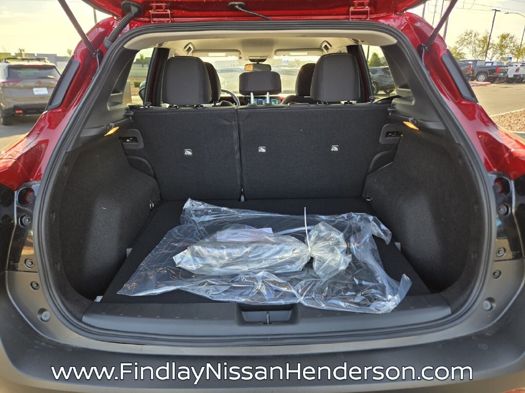New 2026 Nissan Kicks SV w/ Cold Weather Package FWD image 15