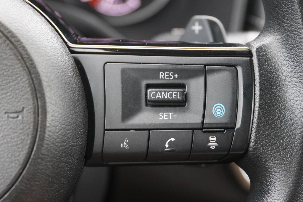 Used 2023 Nissan Rogue SV AWD/4WD image 27