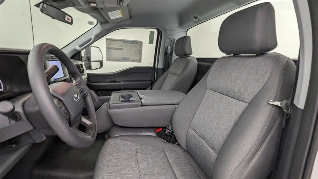 New 2026 Ford F250 XL image 2