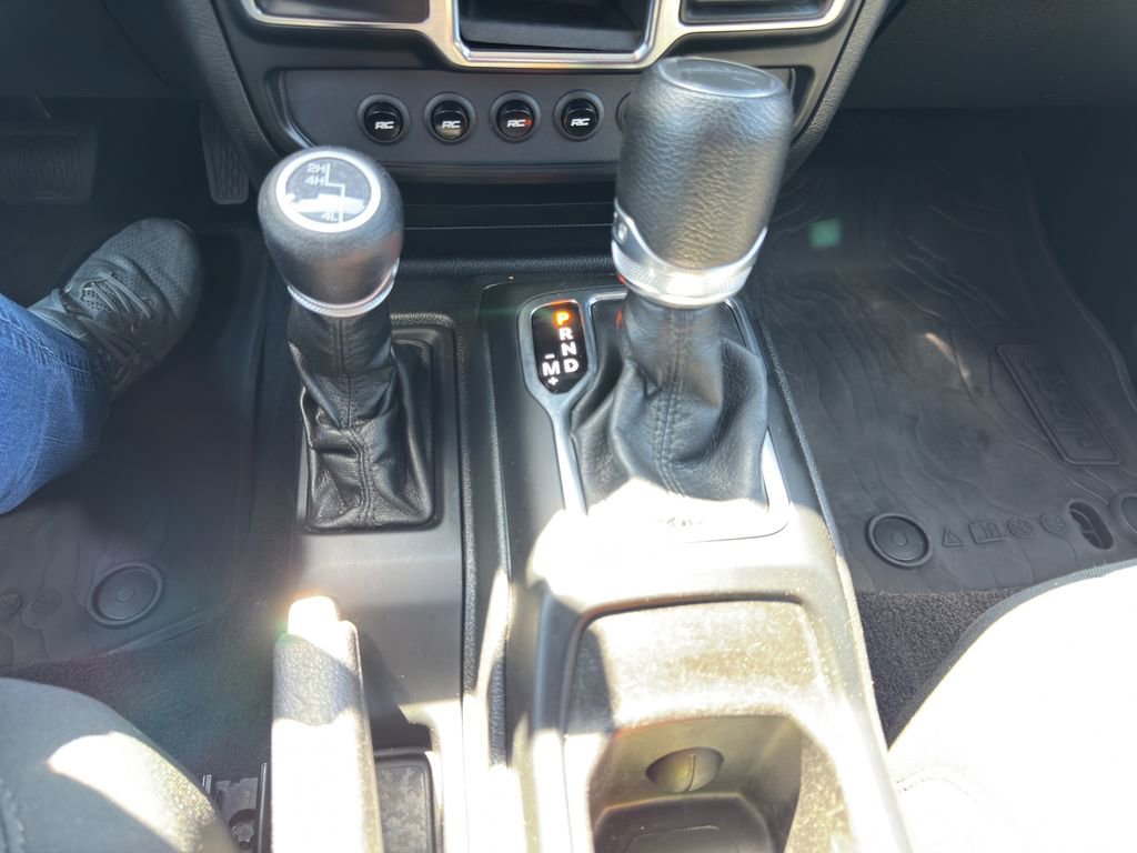Used 2022 Jeep Gladiator Sport AWD/4WD image 33