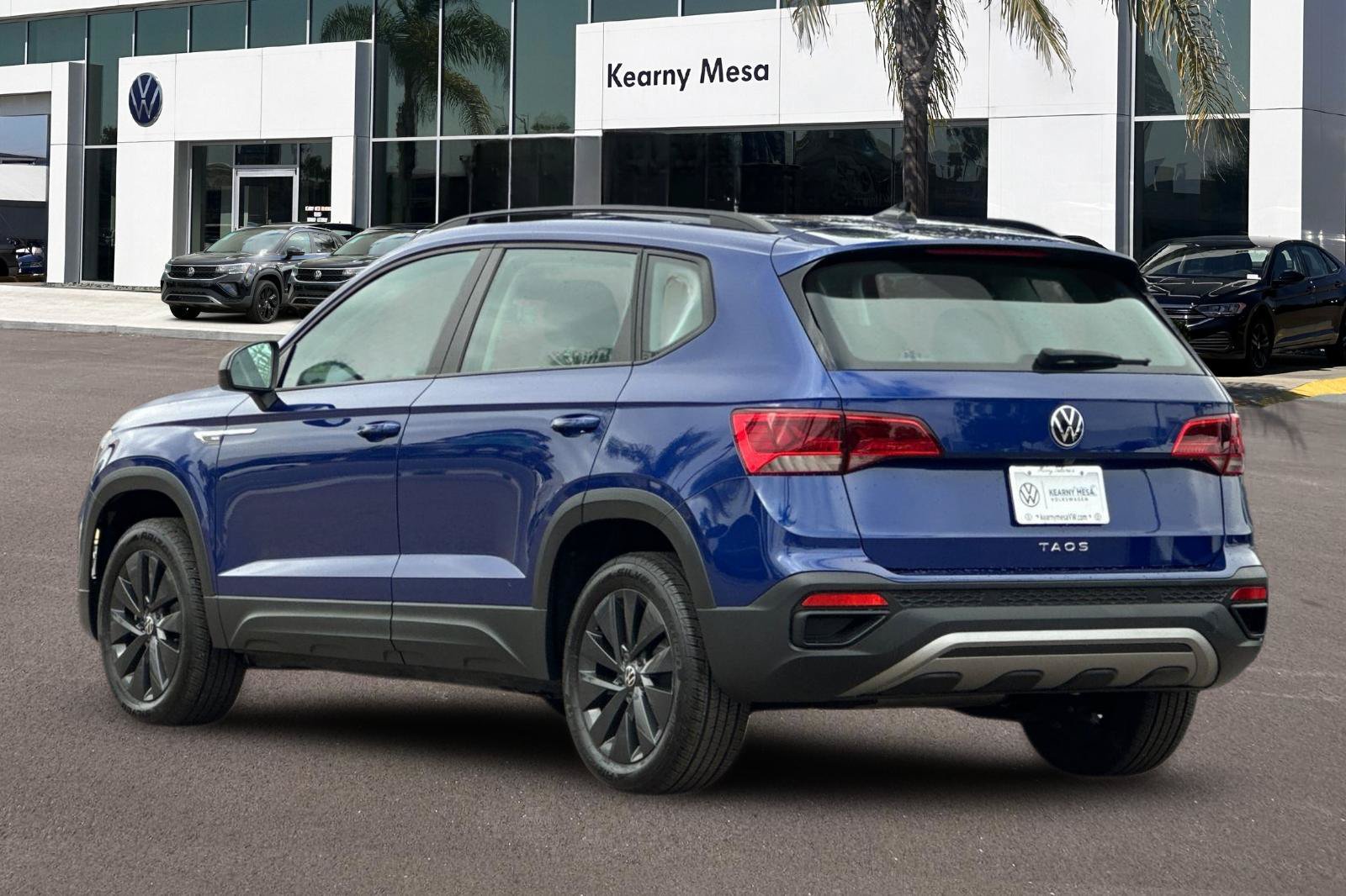 Used 2023 Volkswagen Taos S FWD image 6