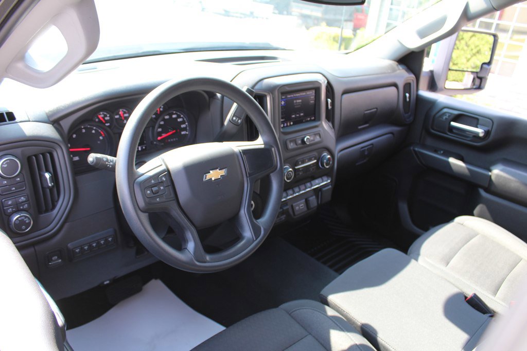 Used 2025 Chevrolet Silverado 2500 Custom w/ Custom Value Package AWD/4WD image 12