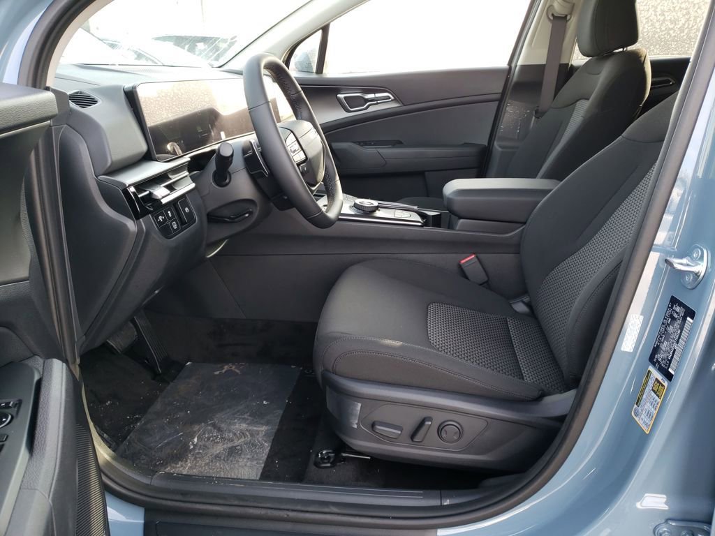 New 2026 Kia Sportage S image 14