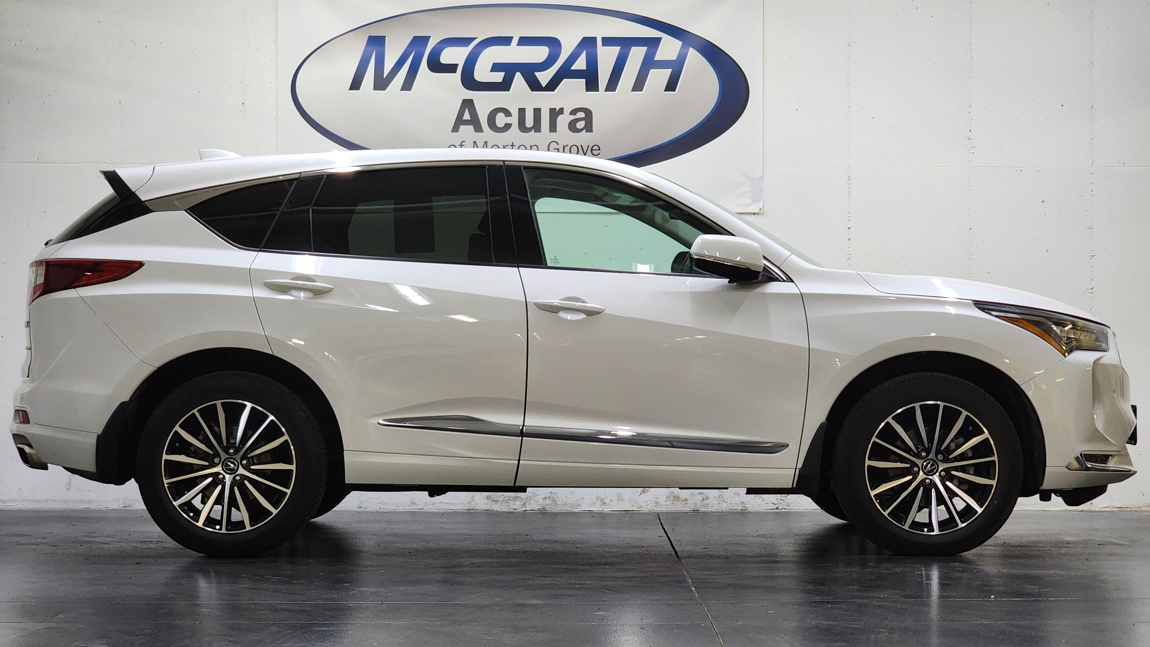 Certified 2026 Acura RDX w/ Advance Package AWD/4WD image 3