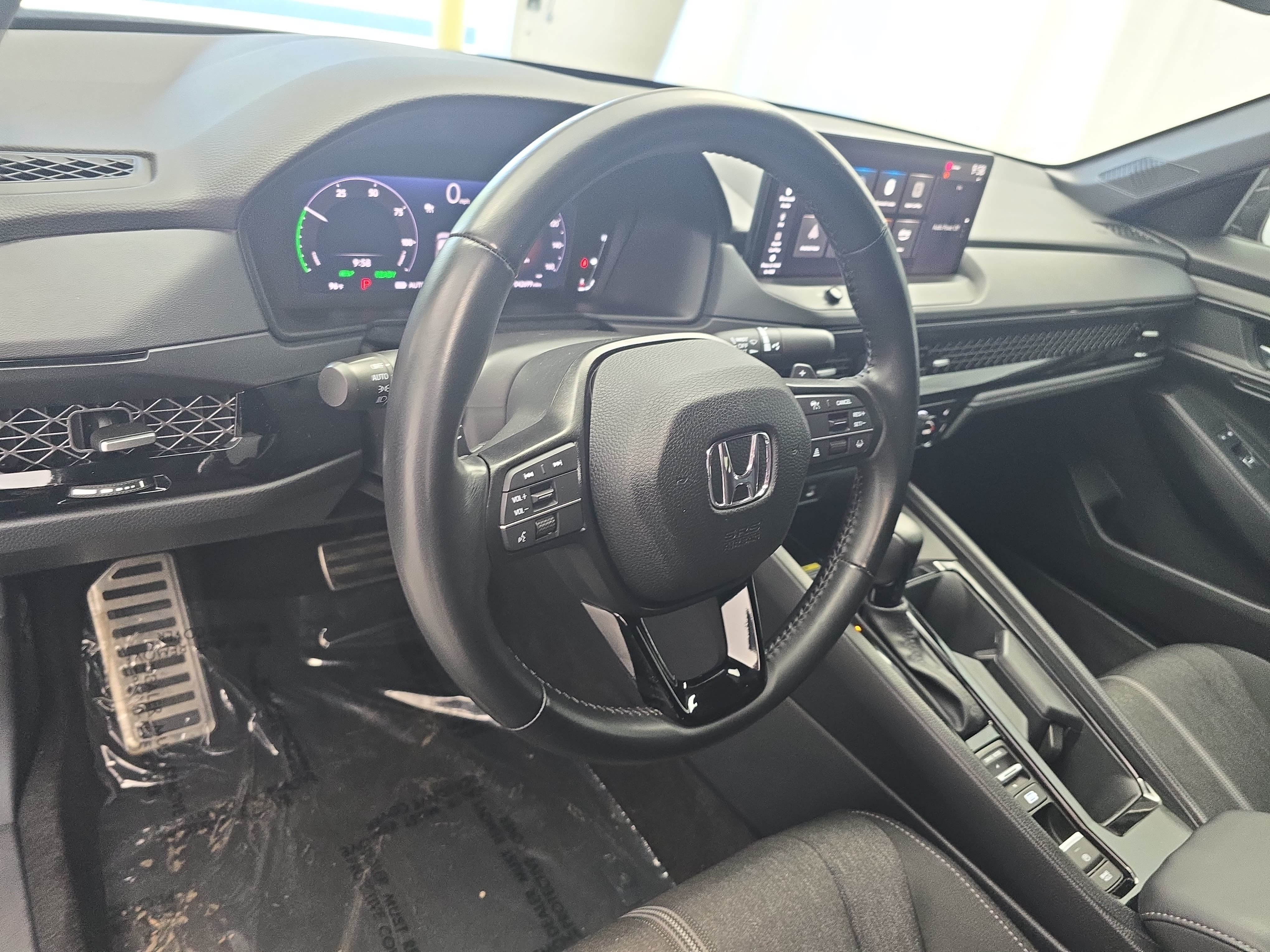 Certified 2025 Honda Accord Sport image 15