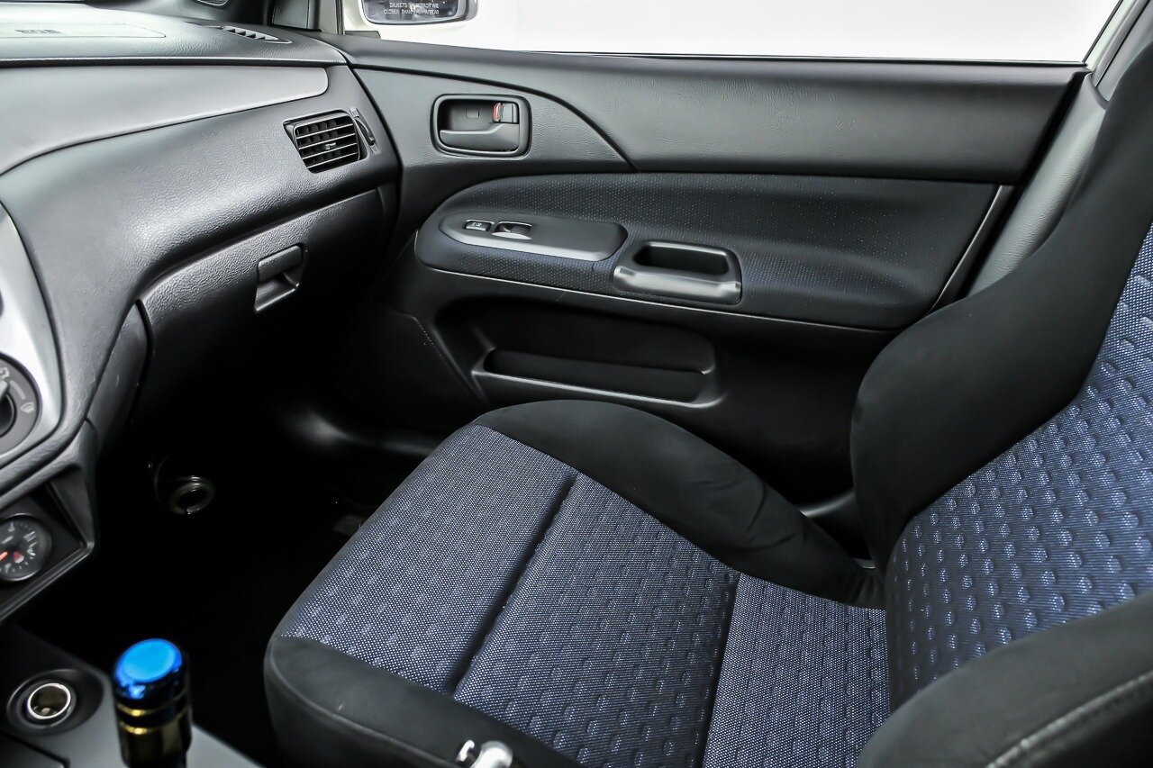 Used 2005 Mitsubishi Lancer Evolution MR AWD/4WD image 25