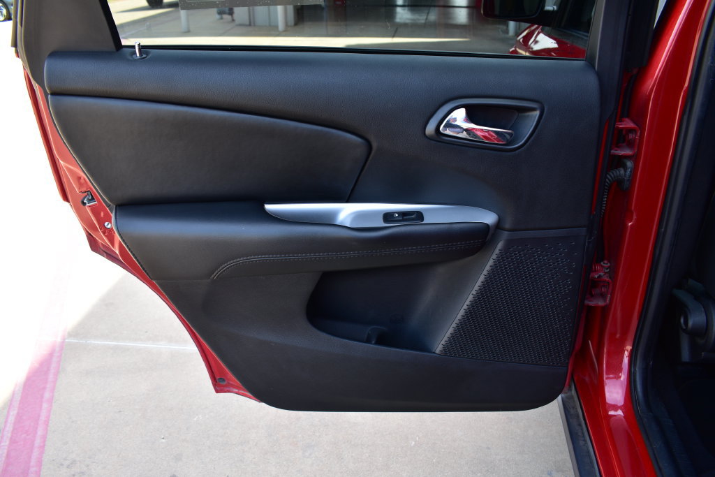 Used 2020 Dodge Journey SE w/ SE Popular Equipment Group FWD image 19