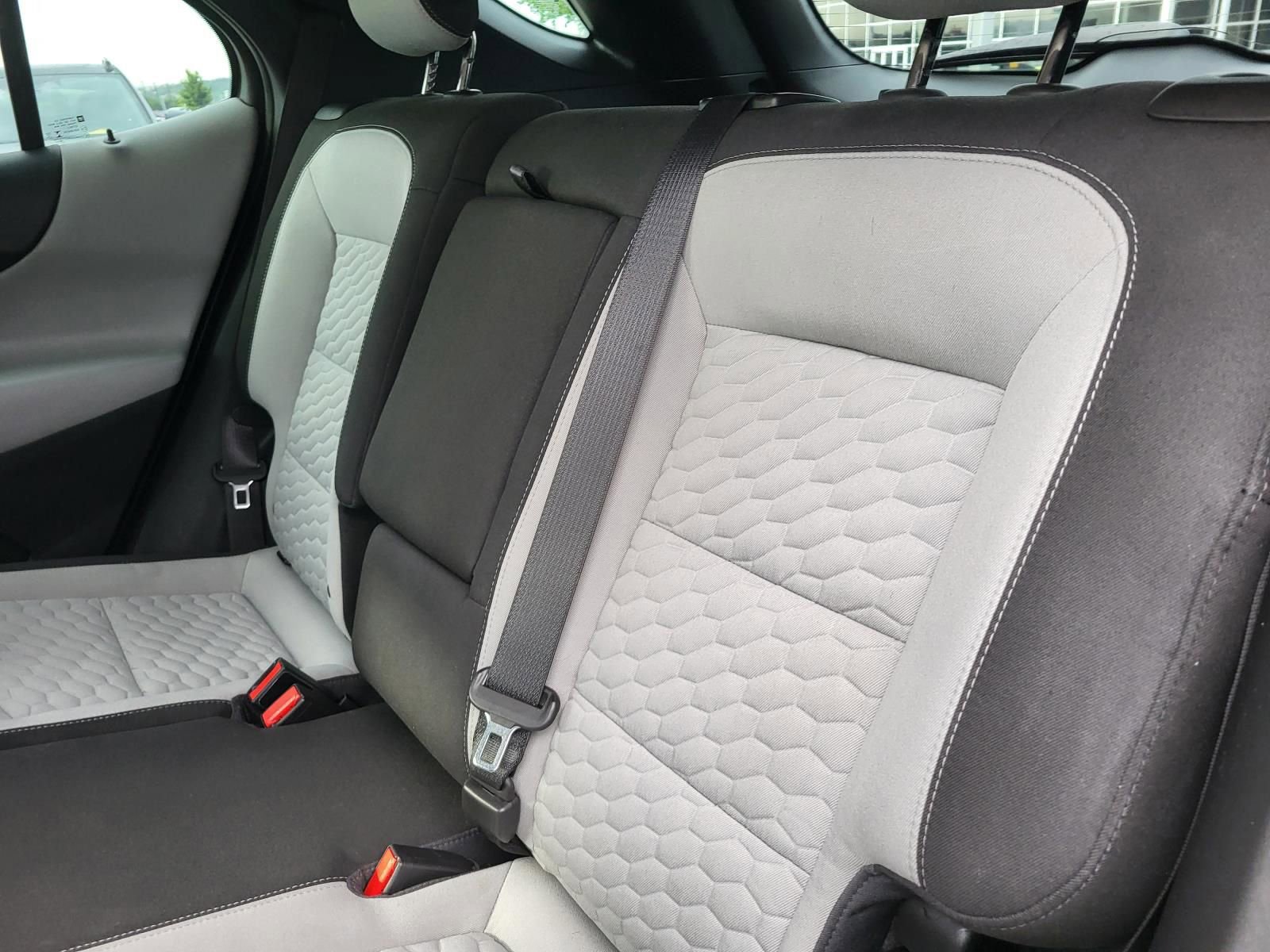 Used 2019 Chevrolet Equinox LS FWD image 12