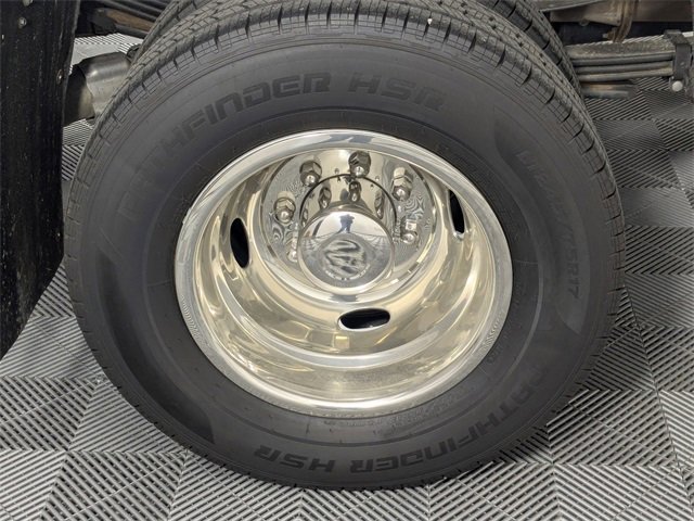 Used 2024 Ford F350 XLT image 8