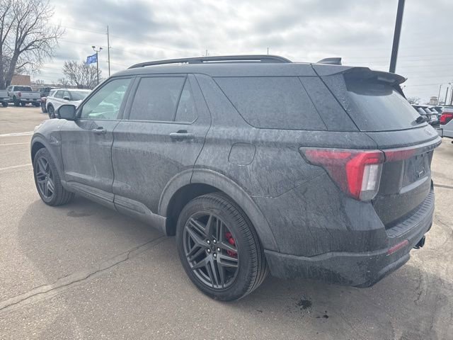 Used 2025 Ford Explorer ST-Line w/ Premium Package image 9