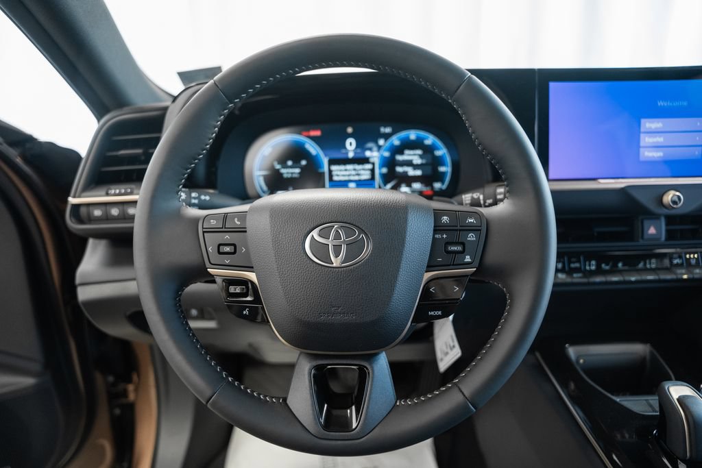 New 2026 Toyota Crown Signia AWD/4WD image 30