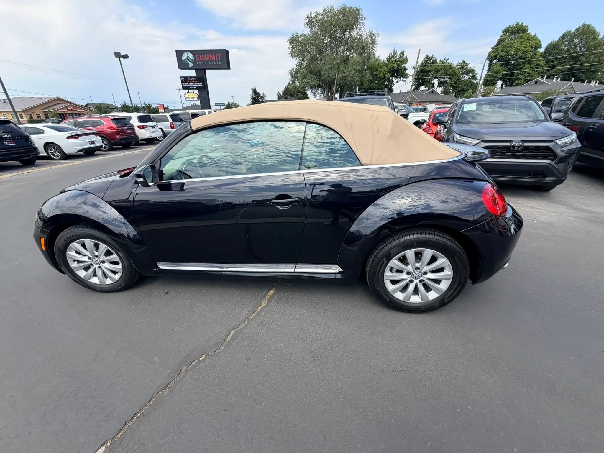 Used 2019 Volkswagen Beetle 2.0T S FWD image 7